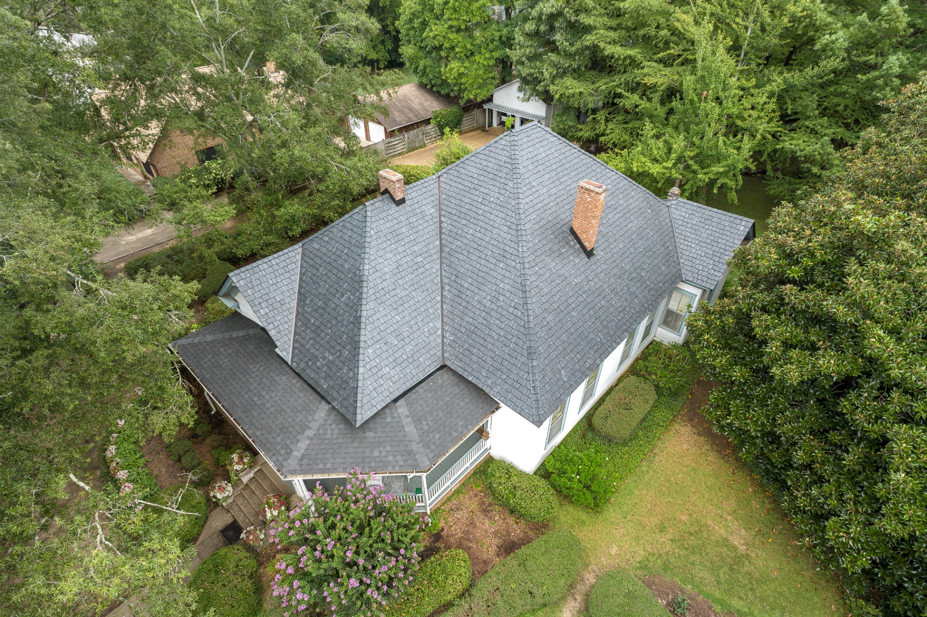 Brava Old World Slate roof tile installation
